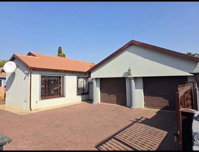 3 BEDROOM HOUSE FOR SALE IN THE ORCHARDS